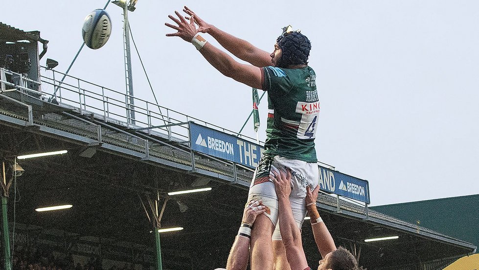 tigersvIrishGHS-041 martin lineout.jpg