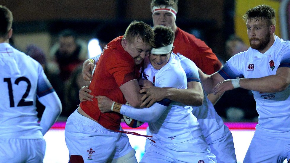 Tommy Reffell in possession against England in the Under-20s Six Nations