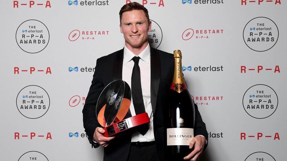Leicester Tigers' Nic Dolly wins third Vodafone Business Gain Line Award  for 2022/23 Season
