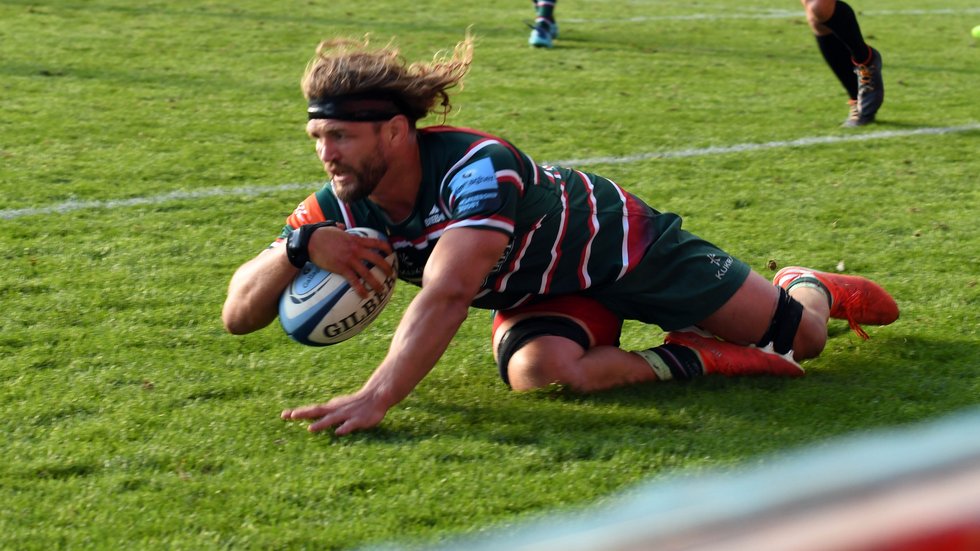 tigvbath105 wallace try.jpg