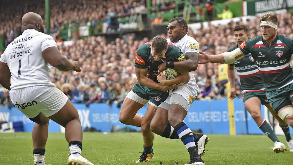 Jonny May on the attack for Tigers during Bath's visit to Welford Road in 2017/18