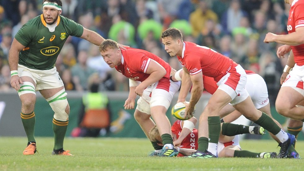 Tommy Reffell preserves Welsh ball in the third Test in Cape Town