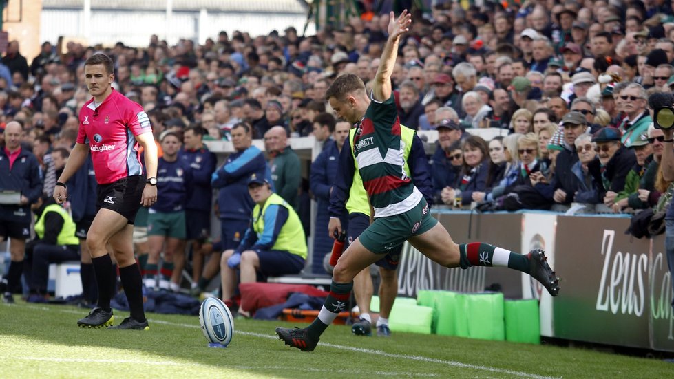 Tigers v Worc082 ford kick.jpg