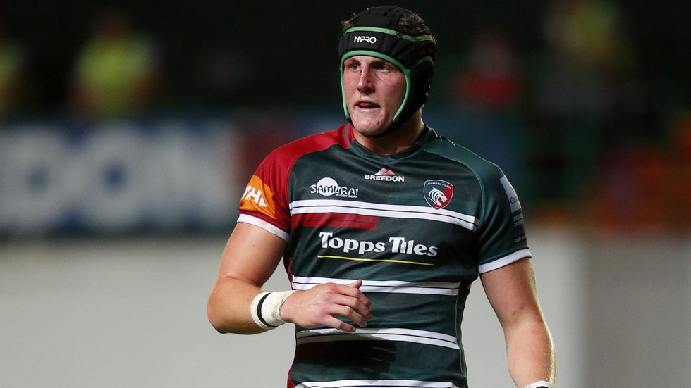 21-22-v Scarlets-MC-52 henderson.jpg