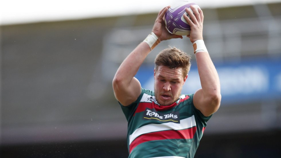 2020-21_Training_MC_42 lineout liebenberg.jpg