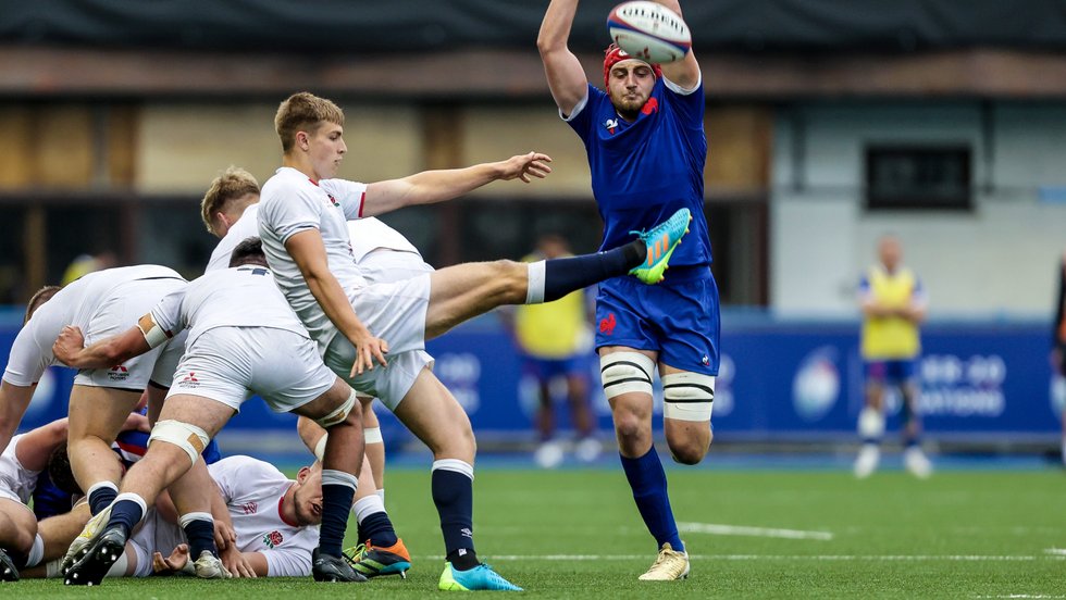 Jack Van Poortvliet with a box kick during the Six Nations U20s [Credit: Inpho/SixNations]